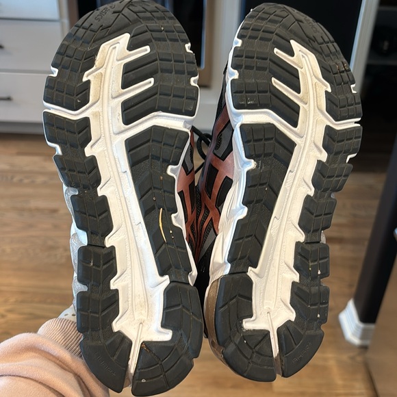 ASICS Gel Tennis Shoe - Picture 4 of 4